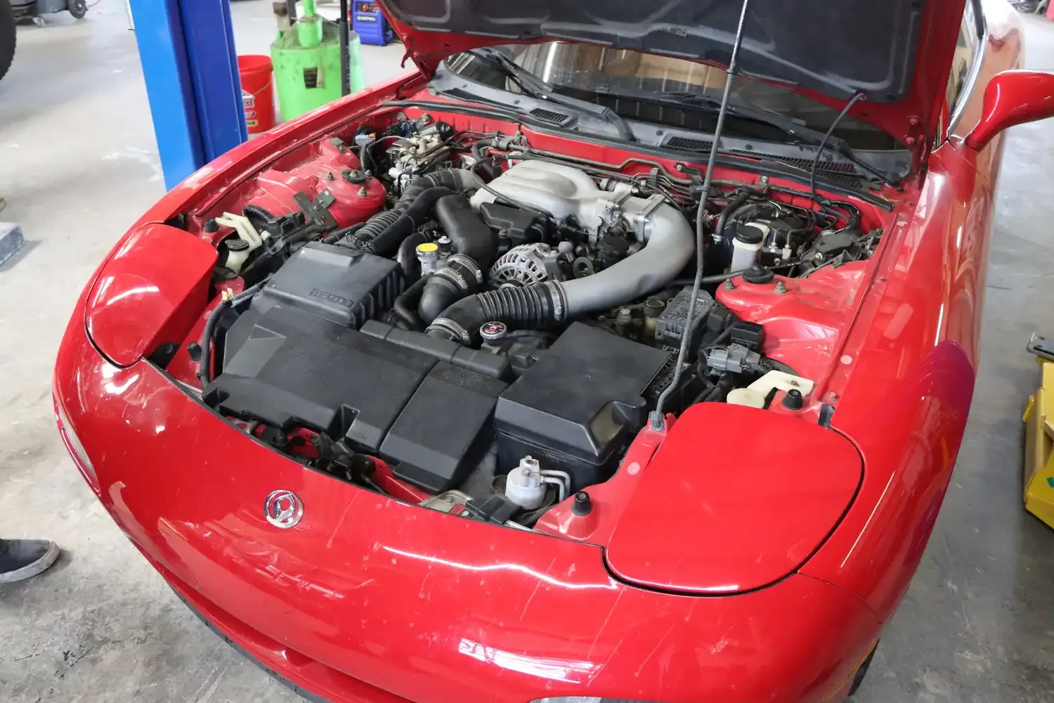 Mazda RX-7 engine bay