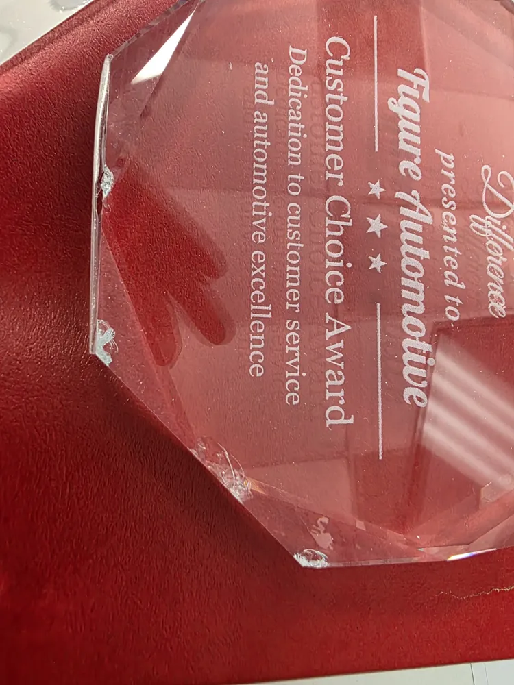 Glass Customer Choice Award presented to Figure Automotive